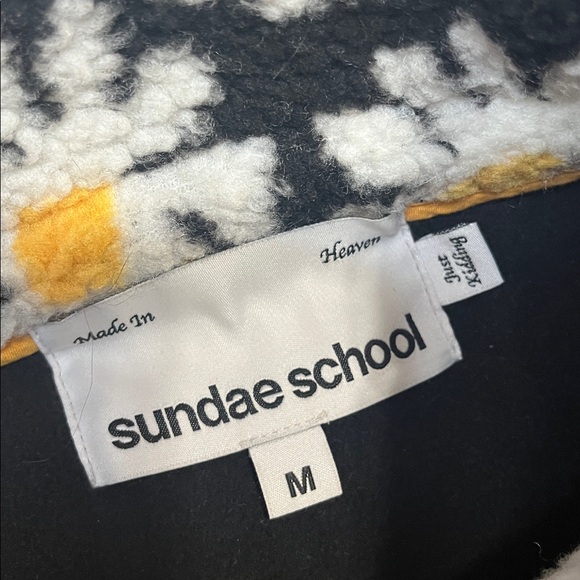 RARE Sundae School Daisy Print Full Zip Sherpa Fleece Jacket Medium - Picture 8 of 11